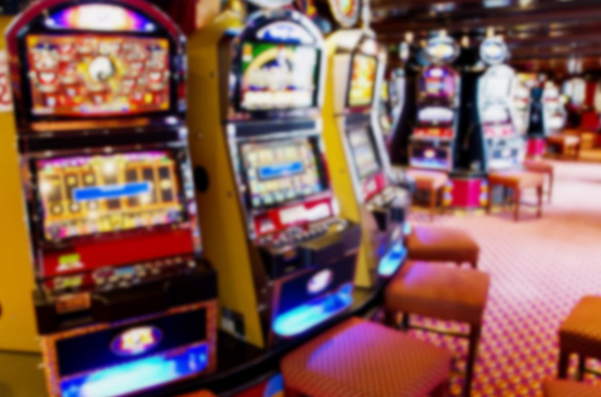 Spielautomaten spielen im Casino